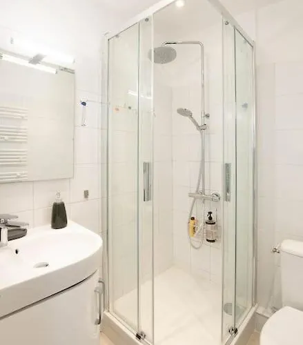 La Baleine Bleue * Saint-Aubin-Sur-Mer (Calvados)