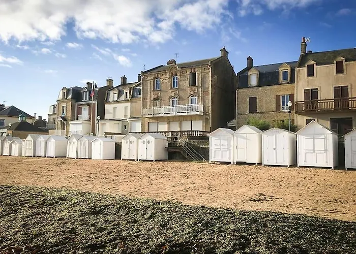 La Baleine Bleue Saint-Aubin-Sur-Mer (Calvados)